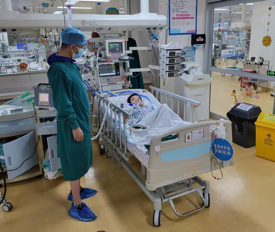 成县跨省救护车出租公司