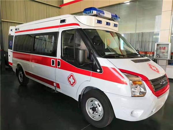 成县福特V362救护车